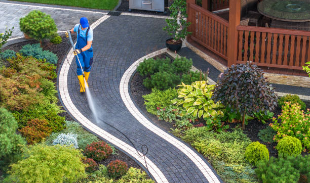 Garage Pressure Washing in Overland, MO